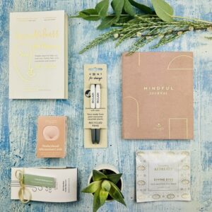 A picture of every gift for mum's birthday or any occassion that are included in the Mindful Mum Gift Box.